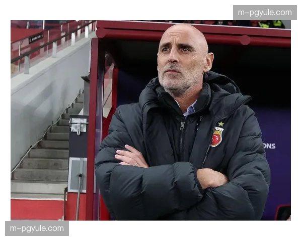 穆斯卡特海港转向冲击流 安佩姆莱昂纳多组成前场三叉戟